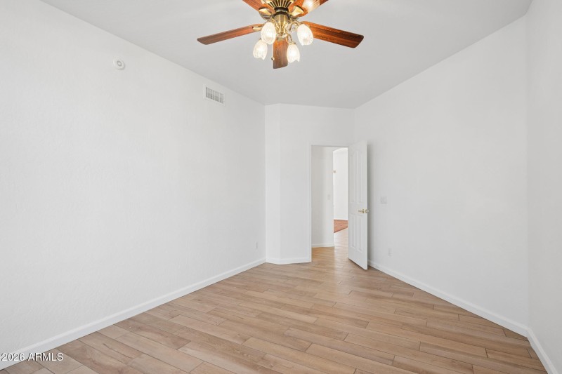 16-web-or-mls-4421-e-rocky-slope-dr