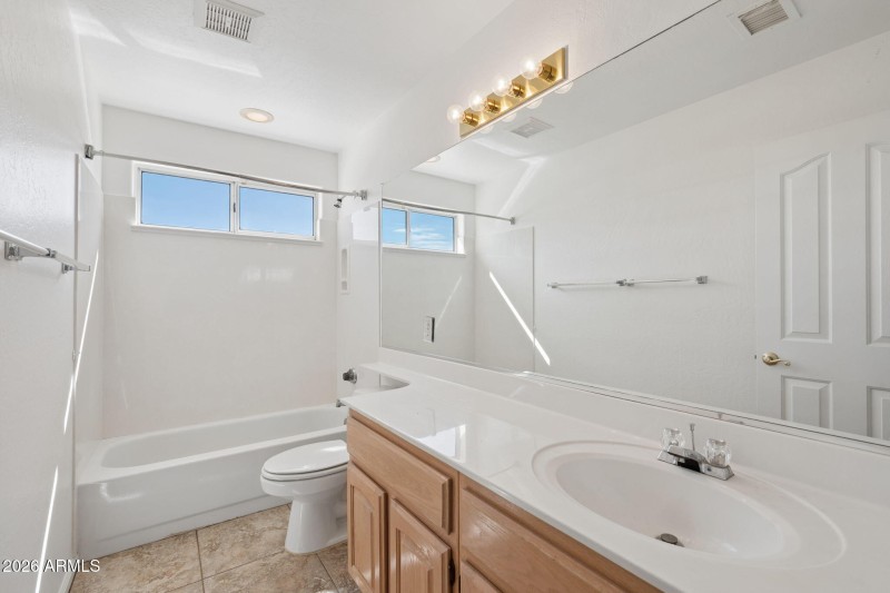 30-web-or-mls-4421-e-rocky-slope-dr