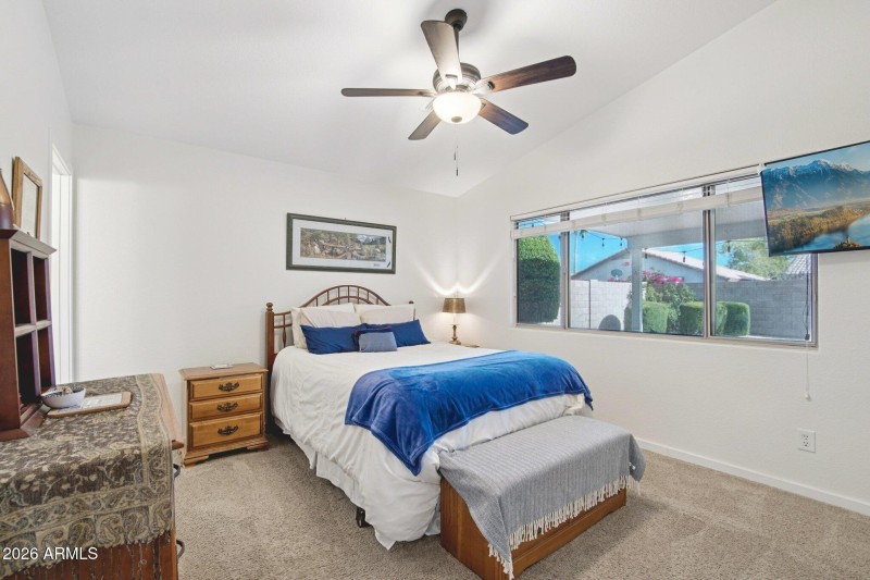 14-web-or-mls-W Kings Dr-S1003-014