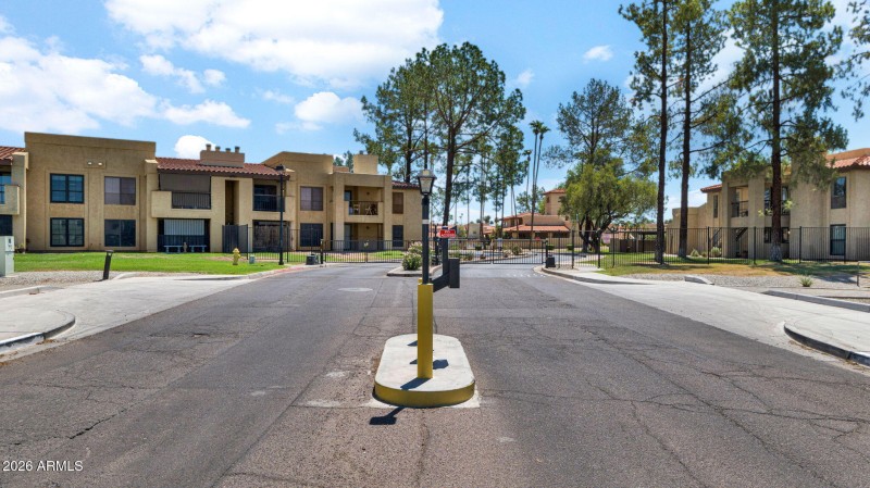 Main Gate to El Caro Villas