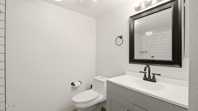 Fully Remodeled Guest Bath