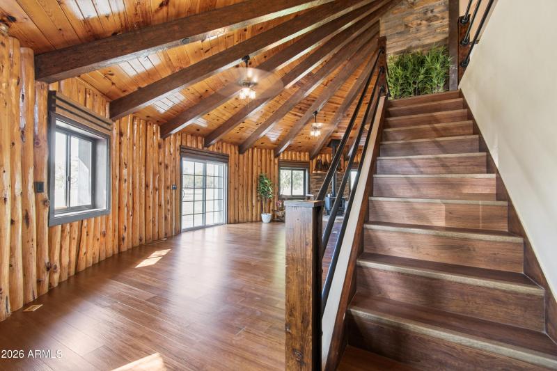 2 more loft bedrooms upstairs