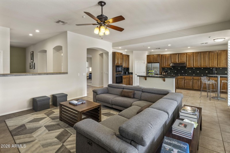 20-web-or-mls-D46A2844