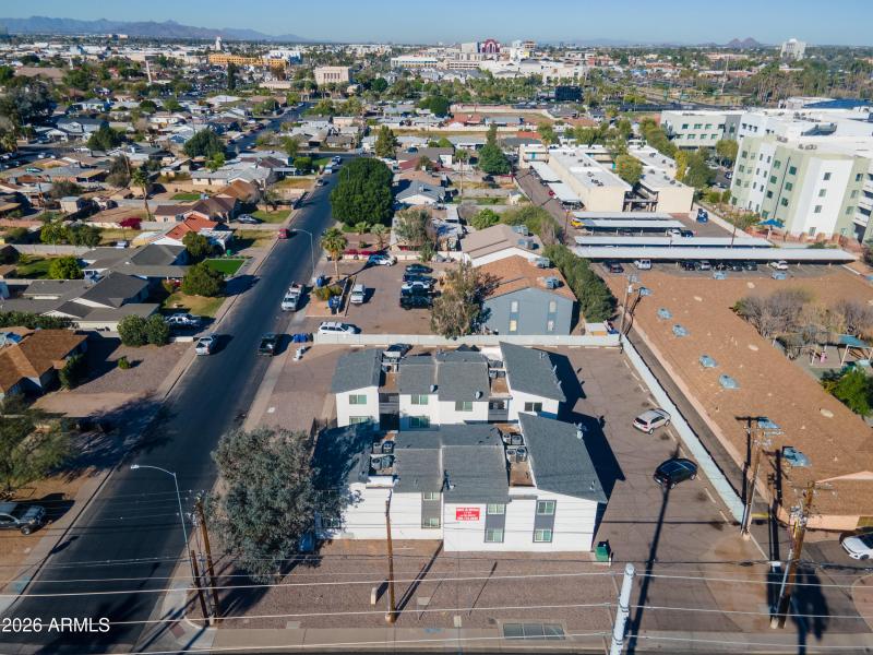 1st Ave Apartments-4