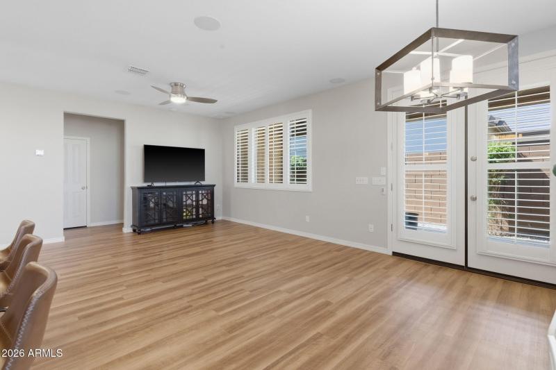 10-web-or-mls-16640 E Jean Dr-10