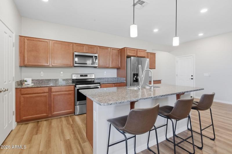 7-web-or-mls-16640 E Jean Dr-7