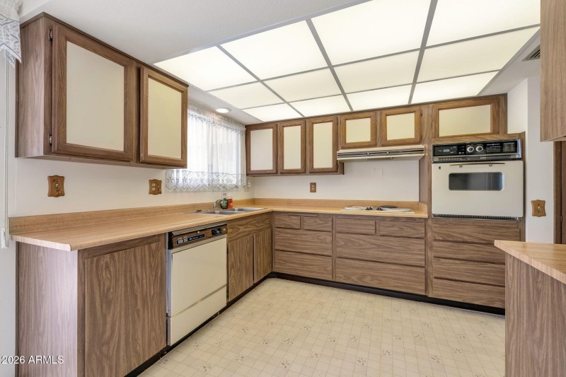 11-web-or-mls-QP-4838