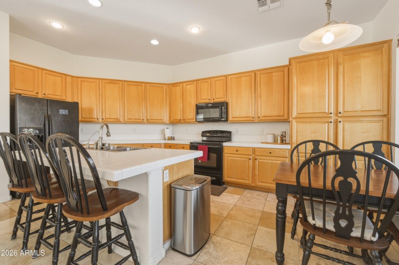 6974_W_Rose_Garden_Ln-20