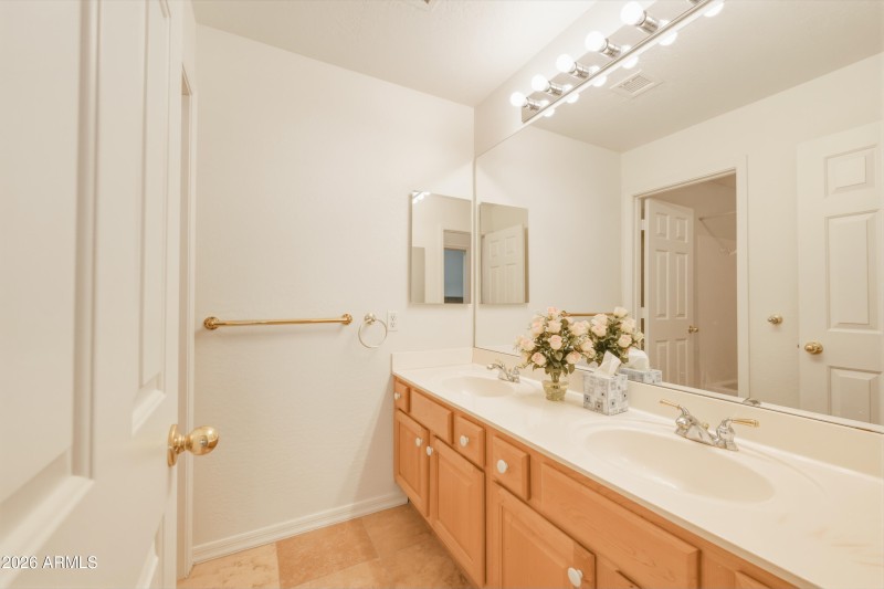 6974_W_Rose_Garden_Ln-30