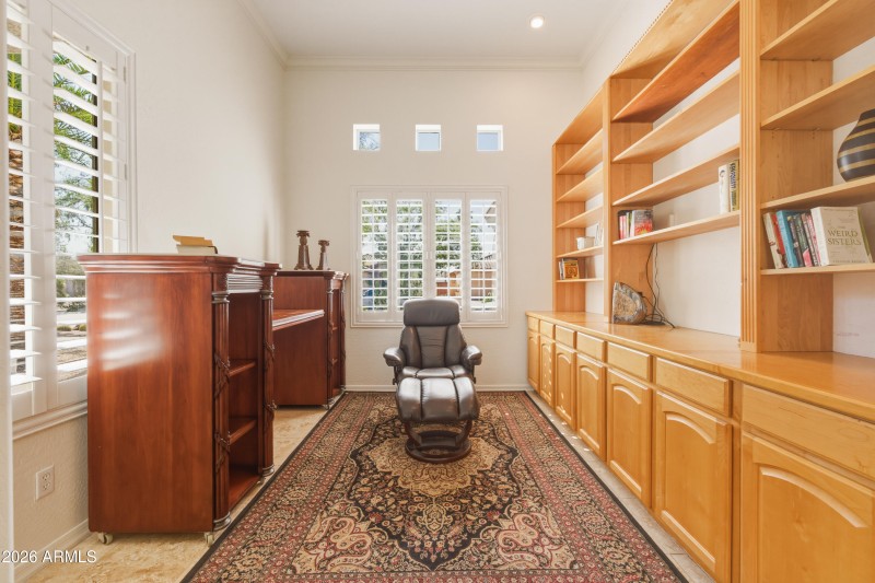 6974_W_Rose_Garden_Ln-35