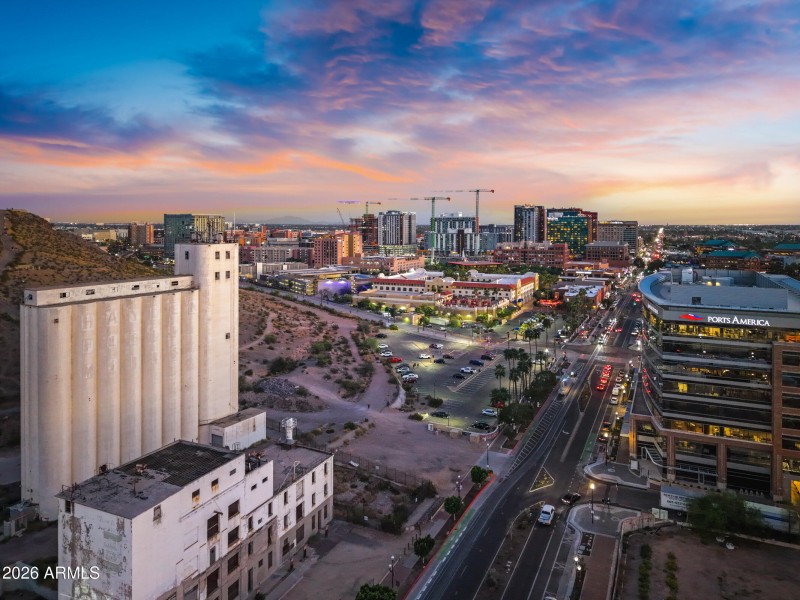 945 E Playa Del Norte Dr #5016-56