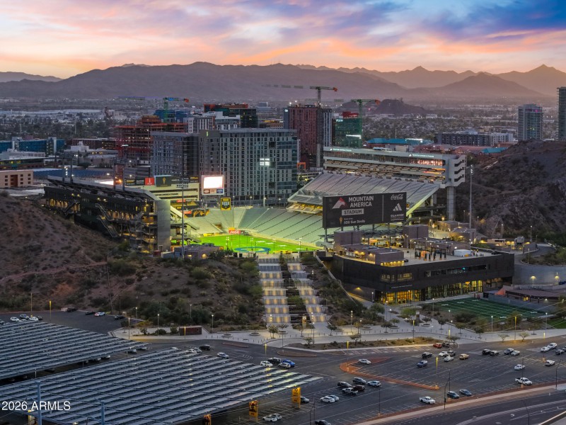 945 E Playa Del Norte Dr #5016-52