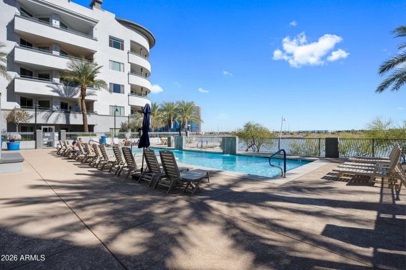 945 E Playa Del Norte Dr #5016-28