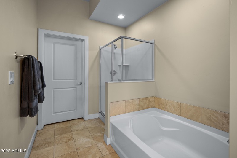 945 E Playa Del Norte Dr #5016-19