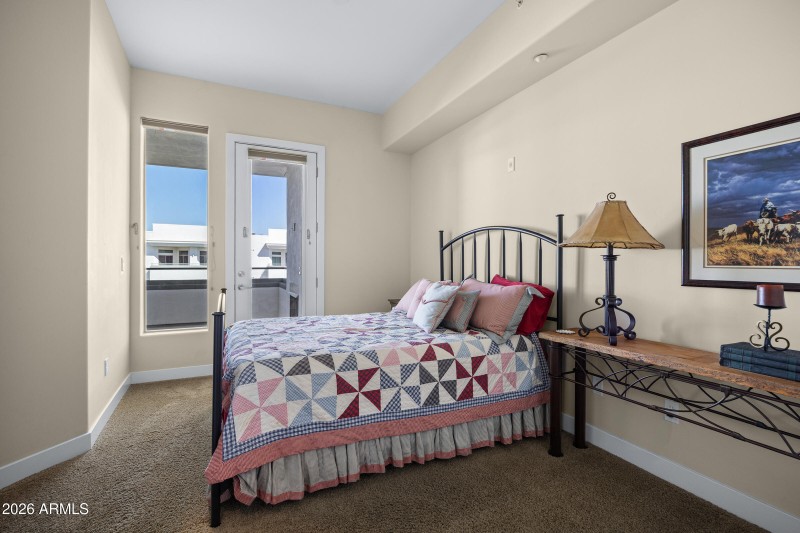 945 E Playa Del Norte Dr #5016-12