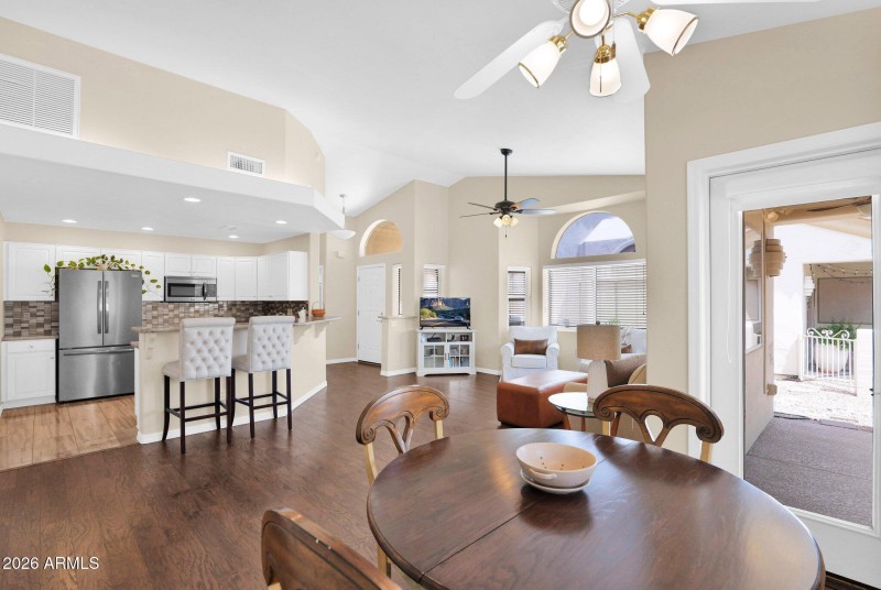 29-web-or-mls-P1246042