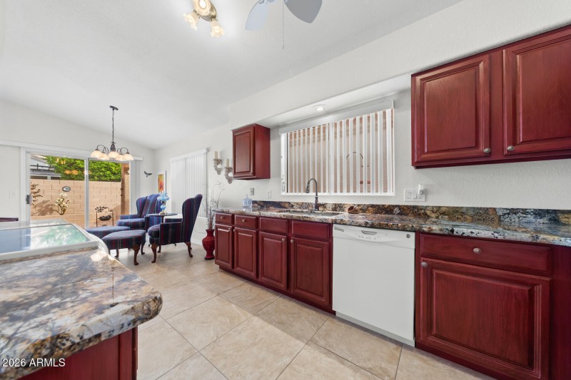 13984 W Paiute Trail (25)