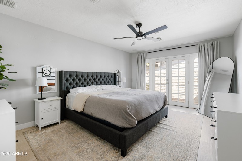 Primary_Bedroom_Photo_1