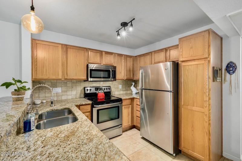 5122 E Shea Blvd 2097