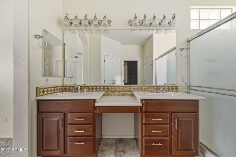 44534 Vineyard St-126