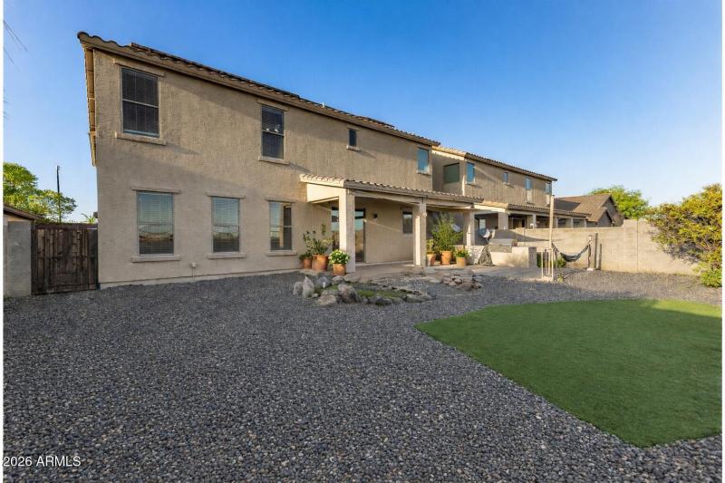 E6CB2643-EE33-43F5-BD6F-5208D13DF0BC