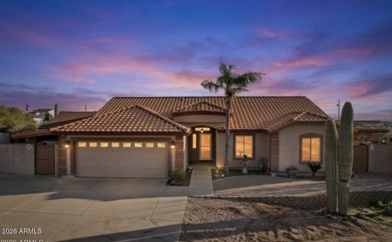 5029 E Roundup - Front VS