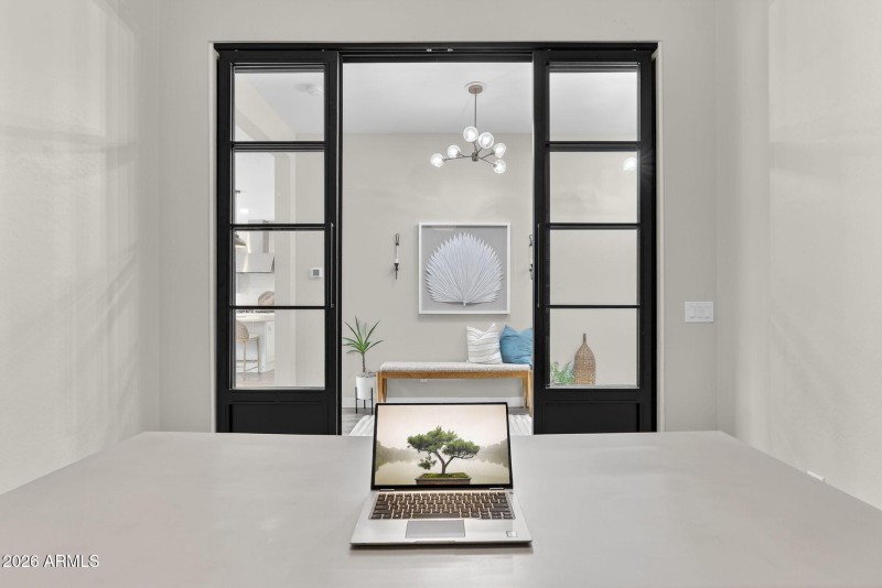 8-web-or-mls-37E Austin Dr