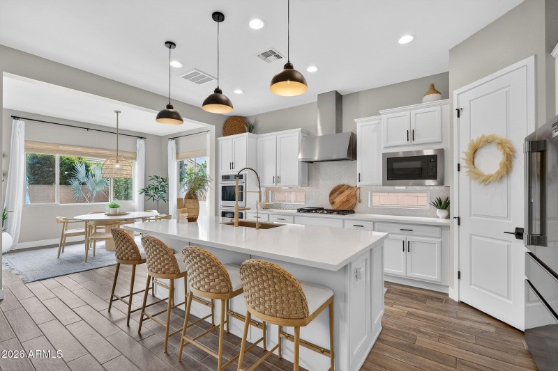 18-web-or-mls-43E Austin Dr