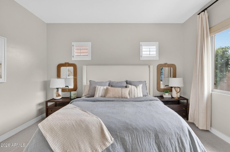 25-web-or-mls-54E Austin Dr