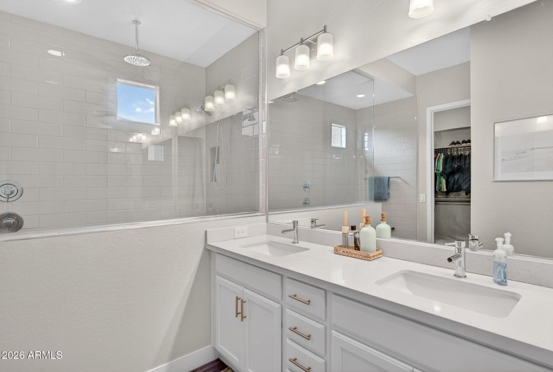 28-web-or-mls-57E Austin Dr