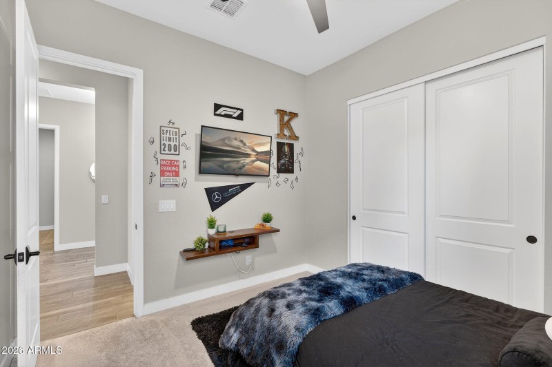 37-web-or-mls-32E Austin Dr