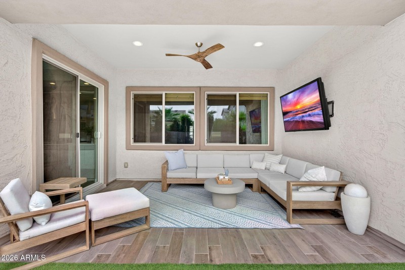 52-web-or-mls-65E Austin Dr