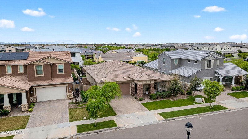 58-web-or-mls-06E Austin Dr