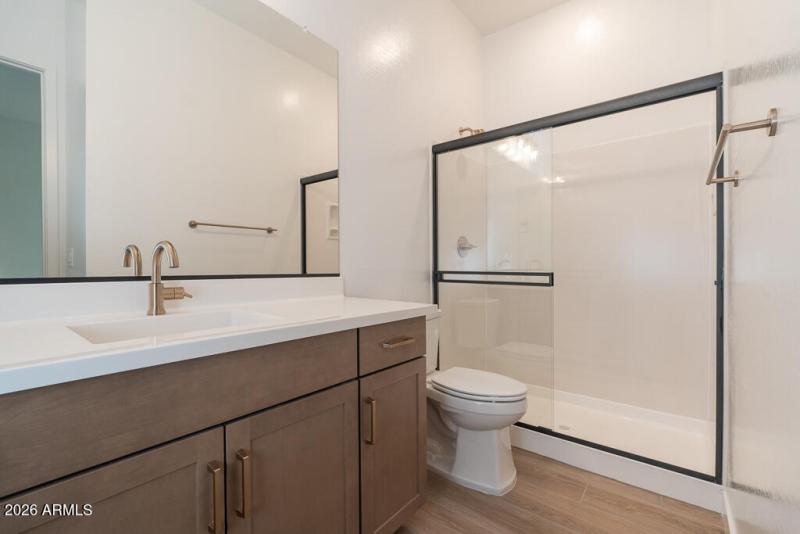 Tri Pointe Waterston Central 274 - Bathr