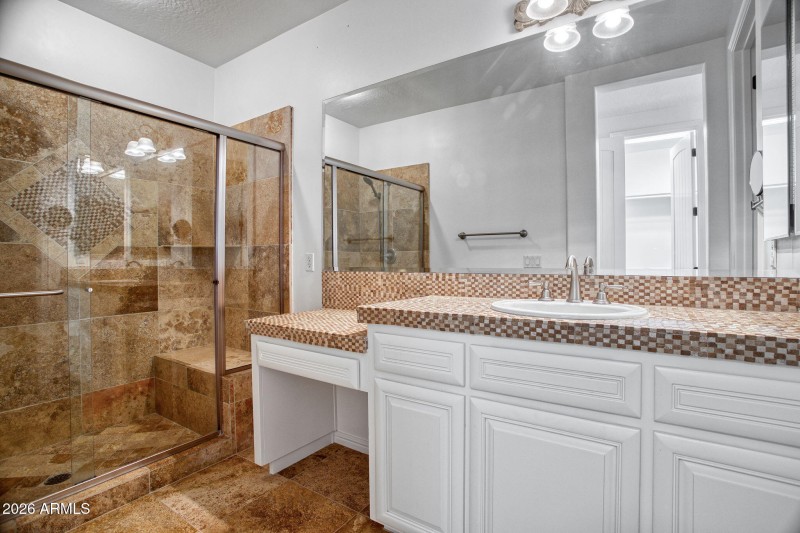 Main bedroom Bathroom