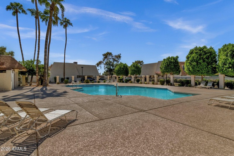 35-web-or-mls-5255-s-deborah-dr