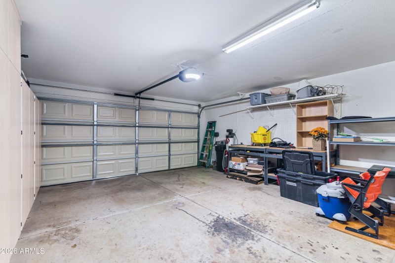 28_4104 w fallen leaf ln-28