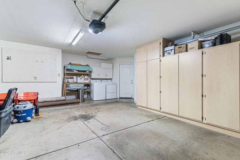 29_4104 w fallen leaf ln-29