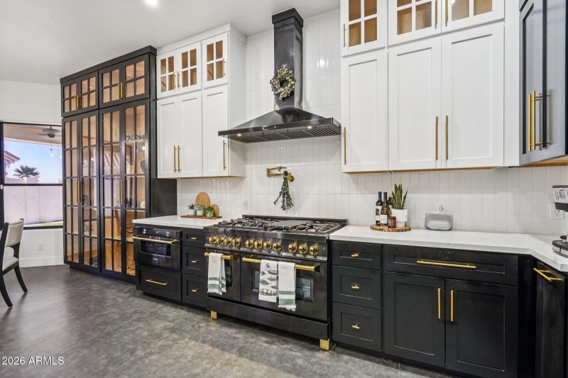 33-web-or-mls-W Santa Alberta Ln-L1203-0