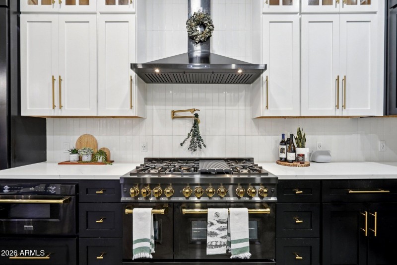 34-web-or-mls-W Santa Alberta Ln-L1203-0