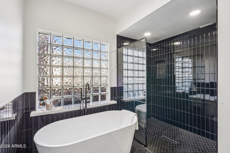 64-web-or-mls-W Santa Alberta Ln-L1203-0