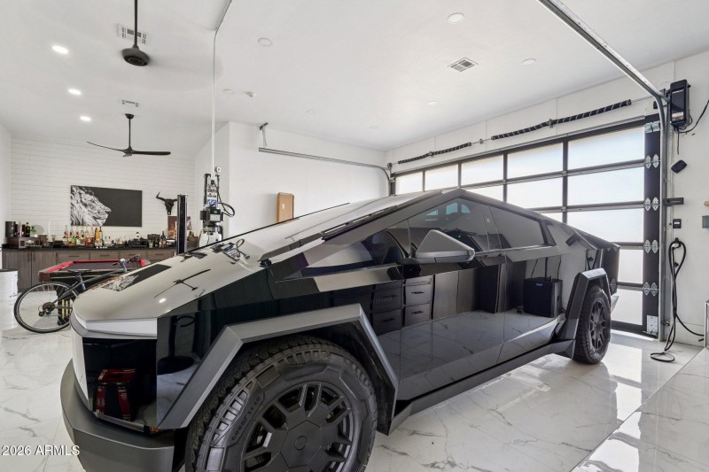 81-web-or-mls-W Santa Alberta Ln-L1203-0