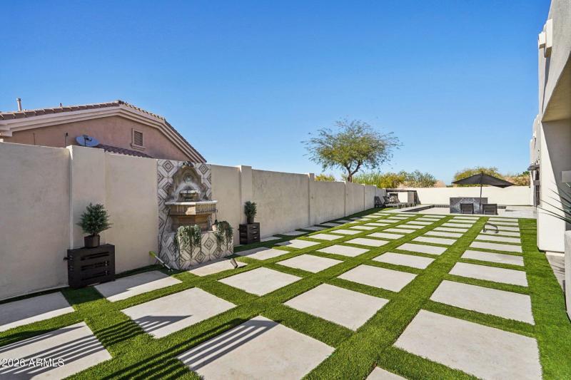 101-web-or-mls-W Santa Alberta Ln-L1203-