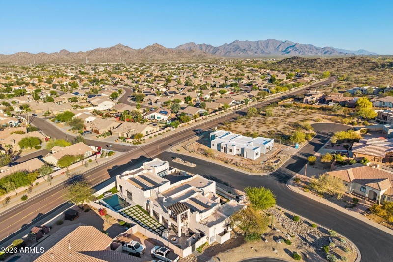 110-web-or-mls-W Santa Alberta Ln-L1203-