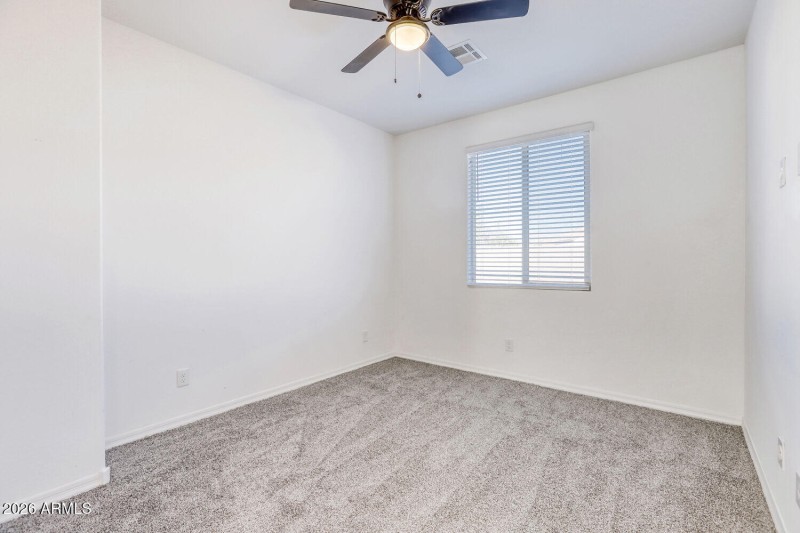 17953 W Golden Ln - Web Quality - 018 -