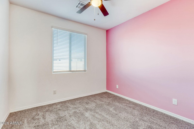 17953 W Golden Ln - Web Quality - 020 -