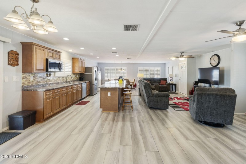 22-web-or-mls-dlb_9422-dlb_9426