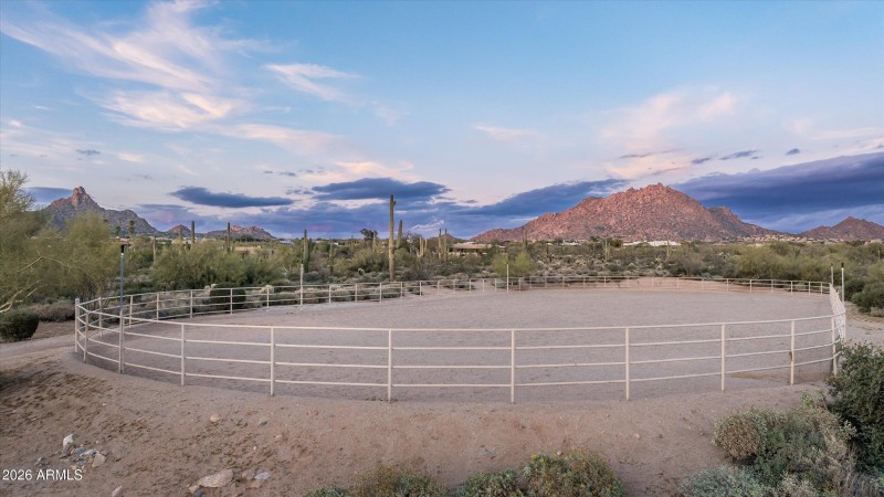 54-9612EVeredaSolanaDr-54