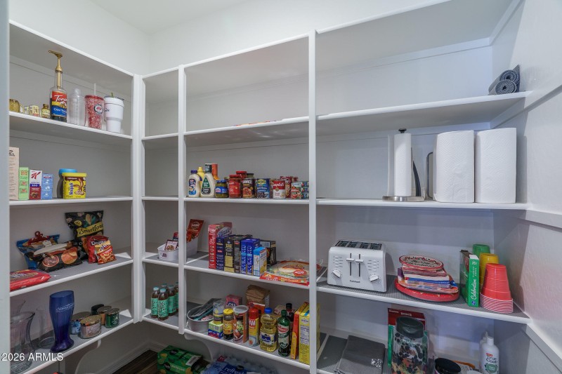 6) PANTRY