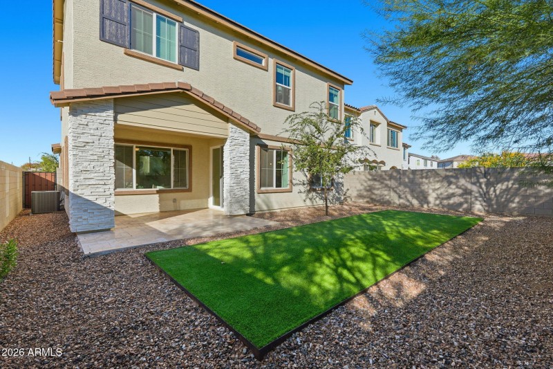 Private Fully Landscaped Yard